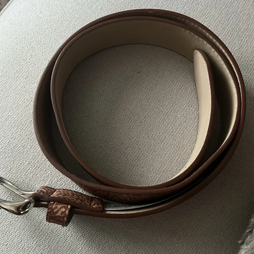 Steve Madden Fish-Eye-Logo Belt, Size XL, New w/Tag